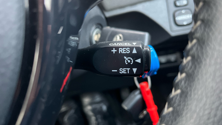 Toyota Yaris 1.5 VVT-i Icon Tech 5dr Petrol Hatchback